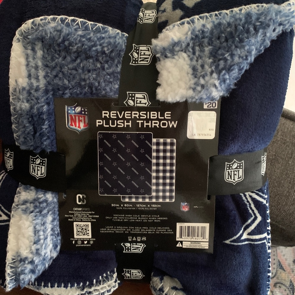 plush throw over